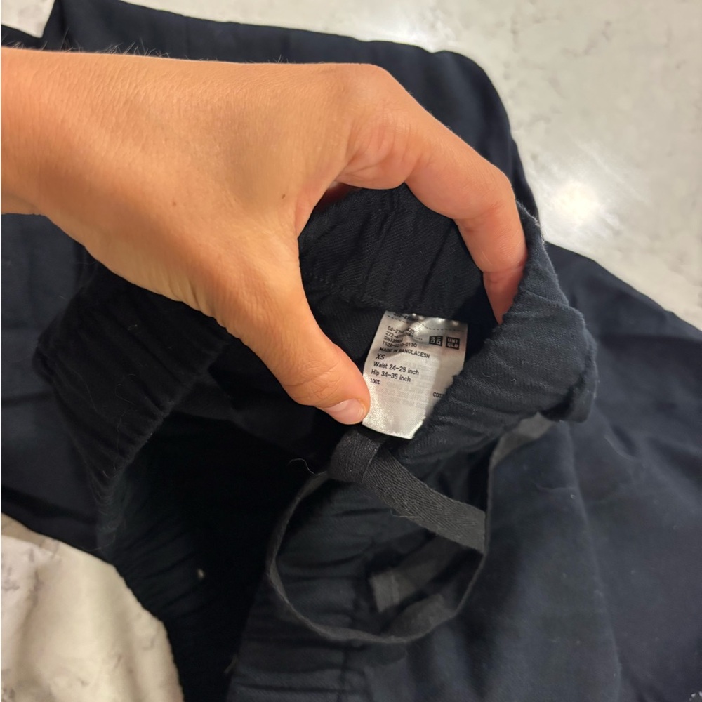 Uniqlo Charcoal Elastic Waist Pants